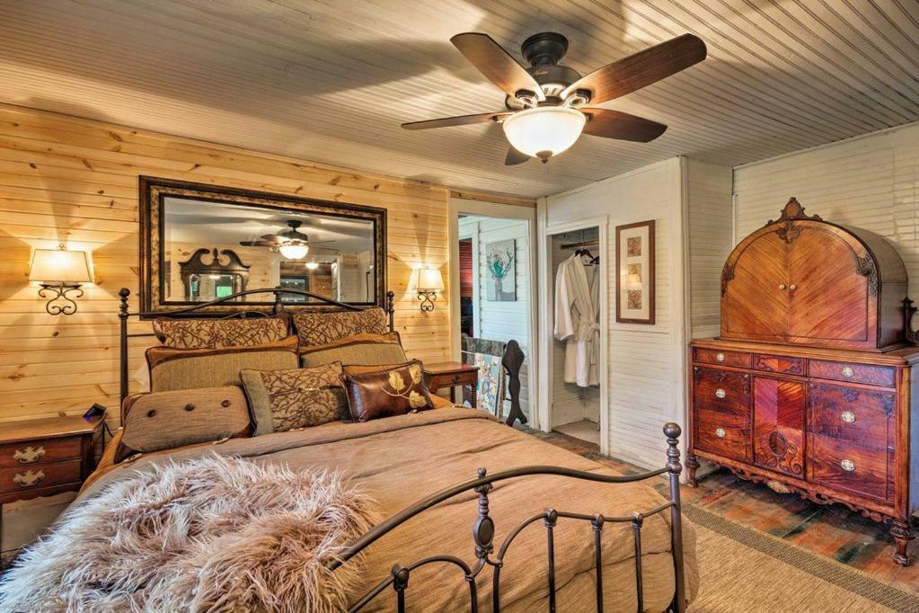 Ginny's Spruce Pine